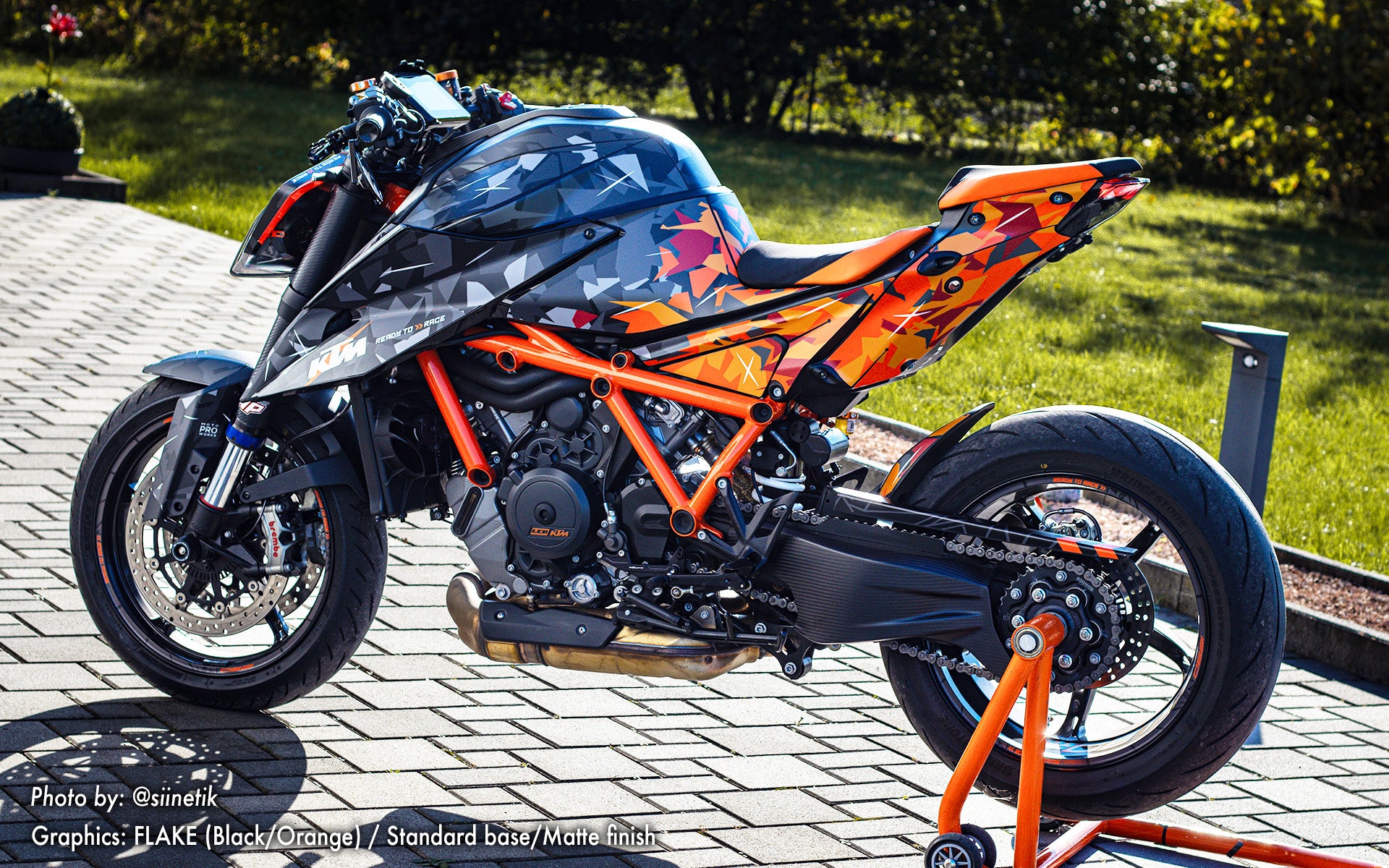 KTM 1290 Super Duke R 2020 - 2023 GRAPHICS - "Flake" (Black/Orange) - MotoProWorks