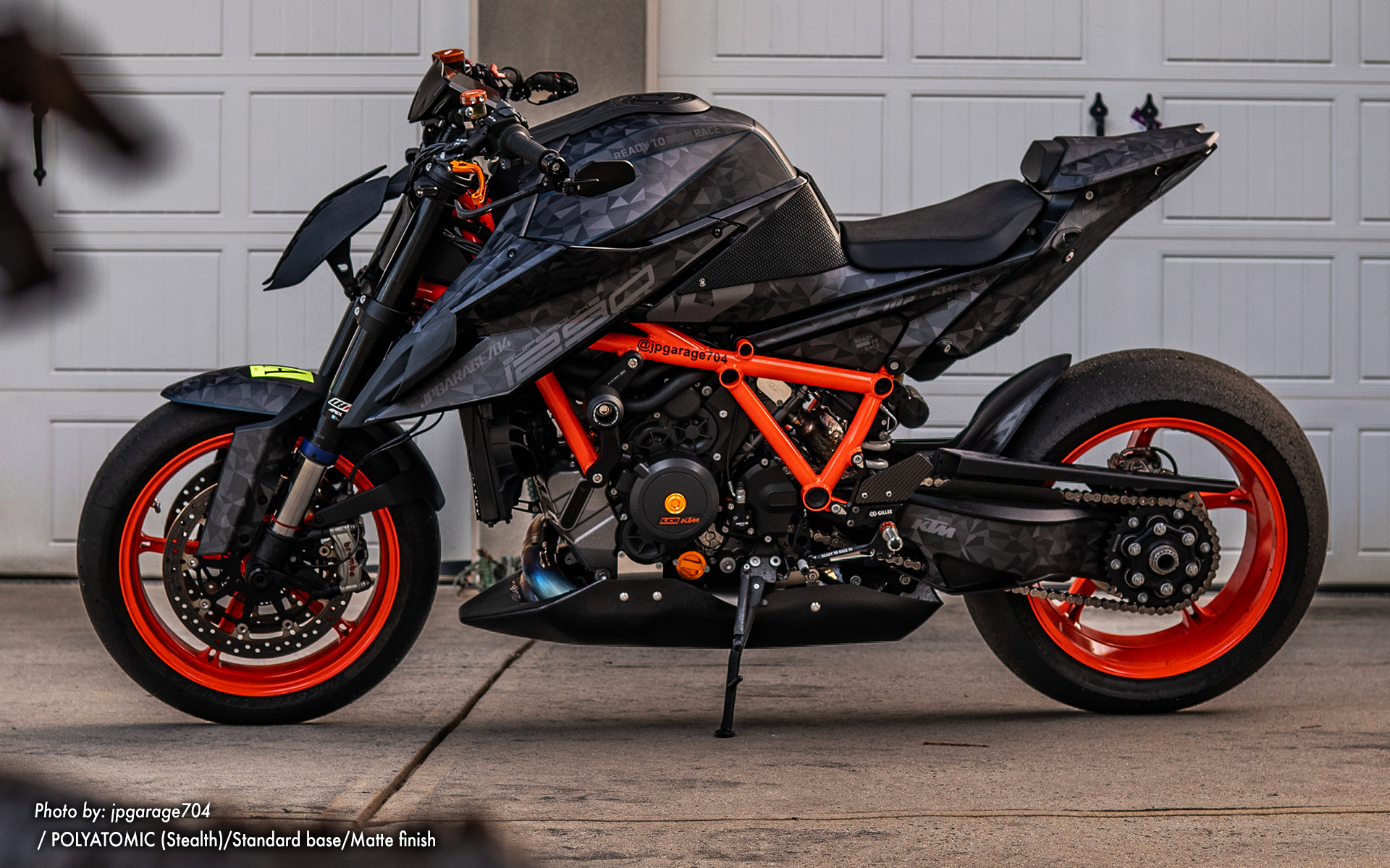 KTM 1290 Super Duke R GRAPHICS - "Polyatomic" (Stealth) - MotoProWorks